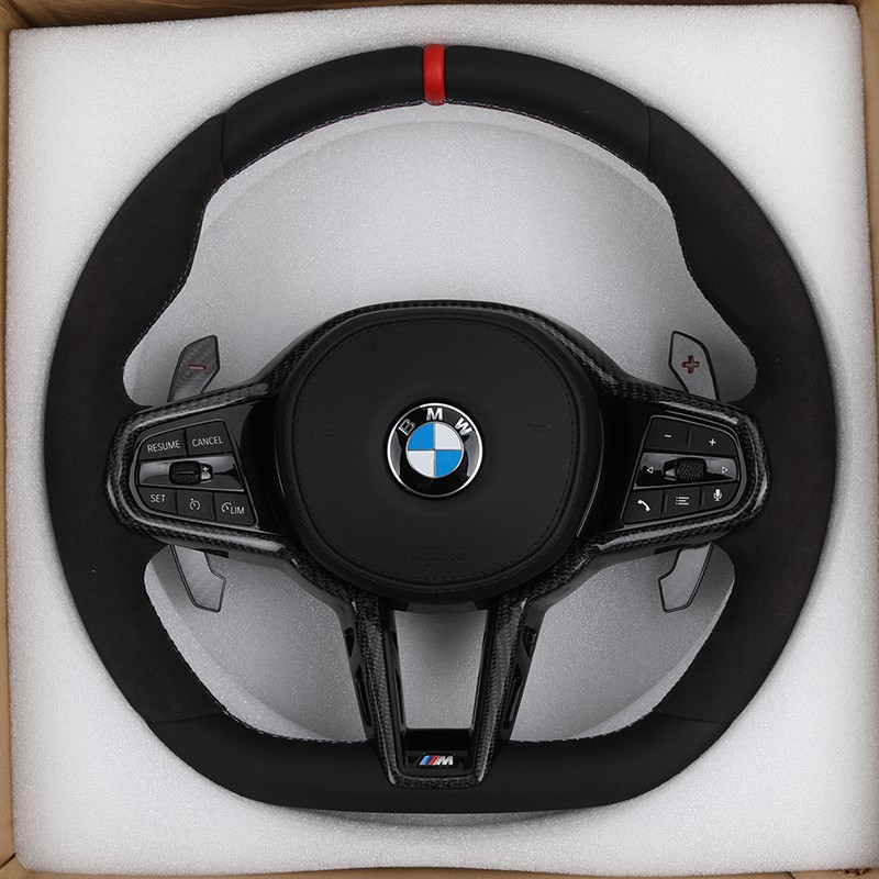 Alcantara ohjauspyörä BMW F80 F82 F90 G20 G30 G80 M430i